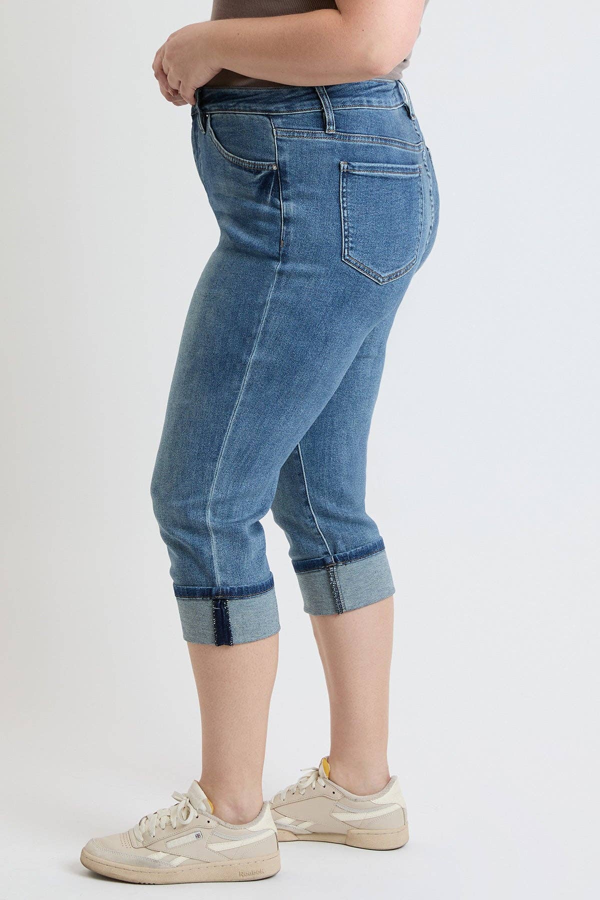 High Rise Premium Stretch Cuff Capri