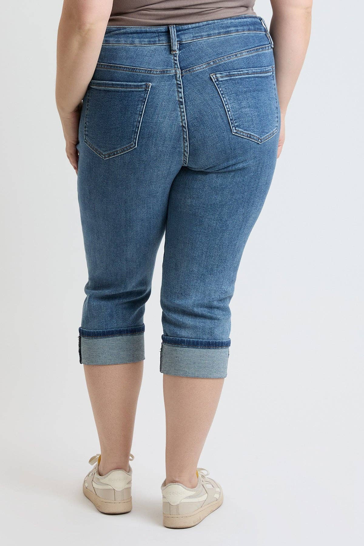 High Rise Premium Stretch Cuff Capri