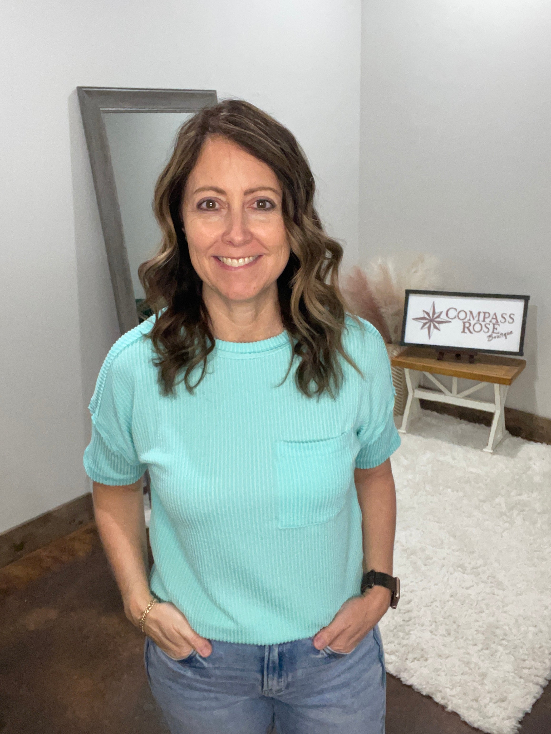 Raised Rib Exposed Seam Top