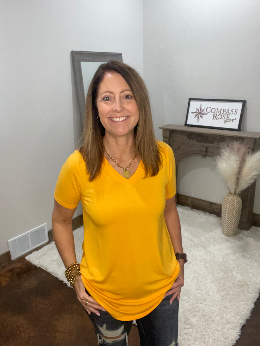 V-Neck Short Sleeve Round Hem Top