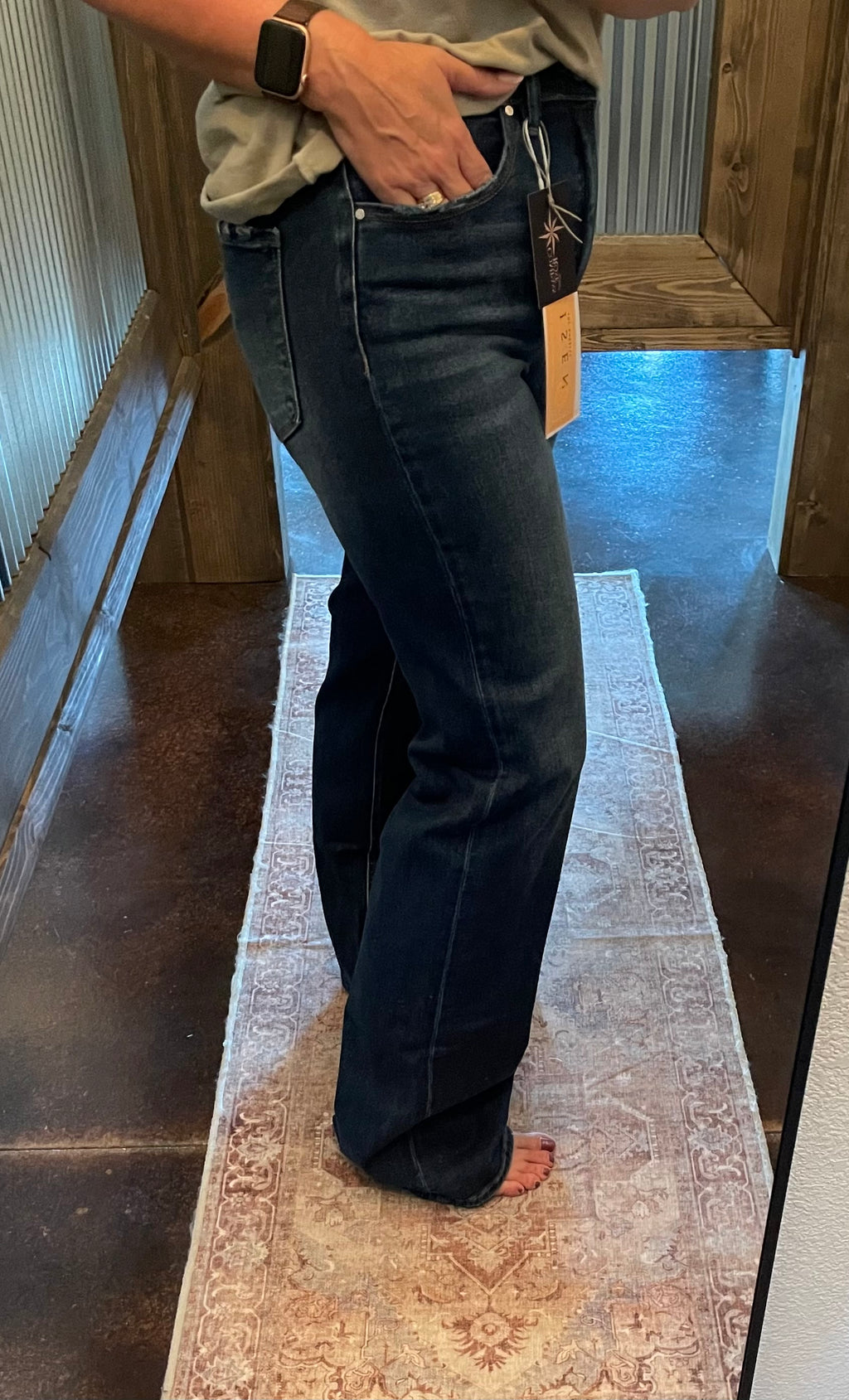 Risen HR Straight Jeans