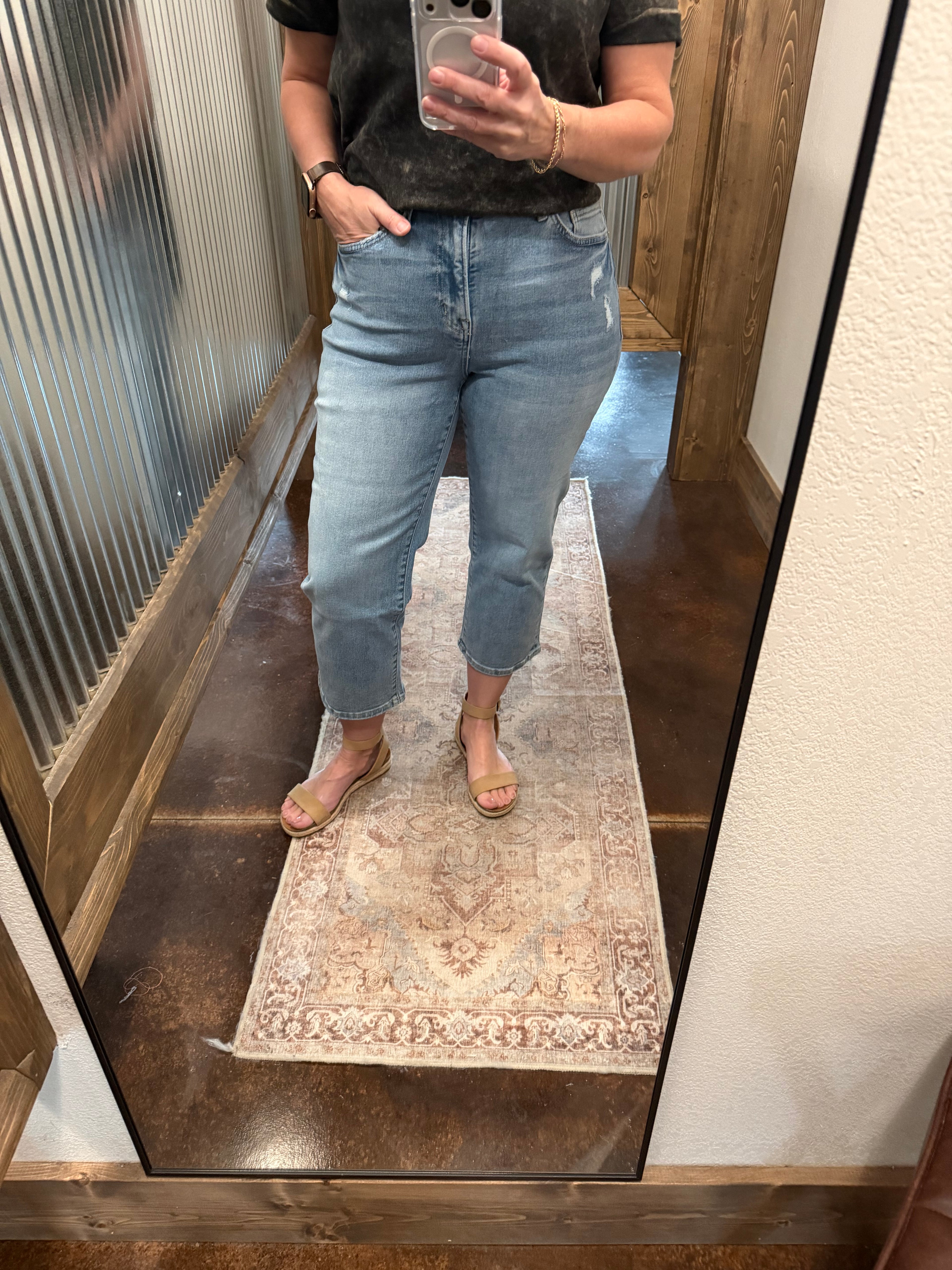 Mica Super High Rise Straight Capri