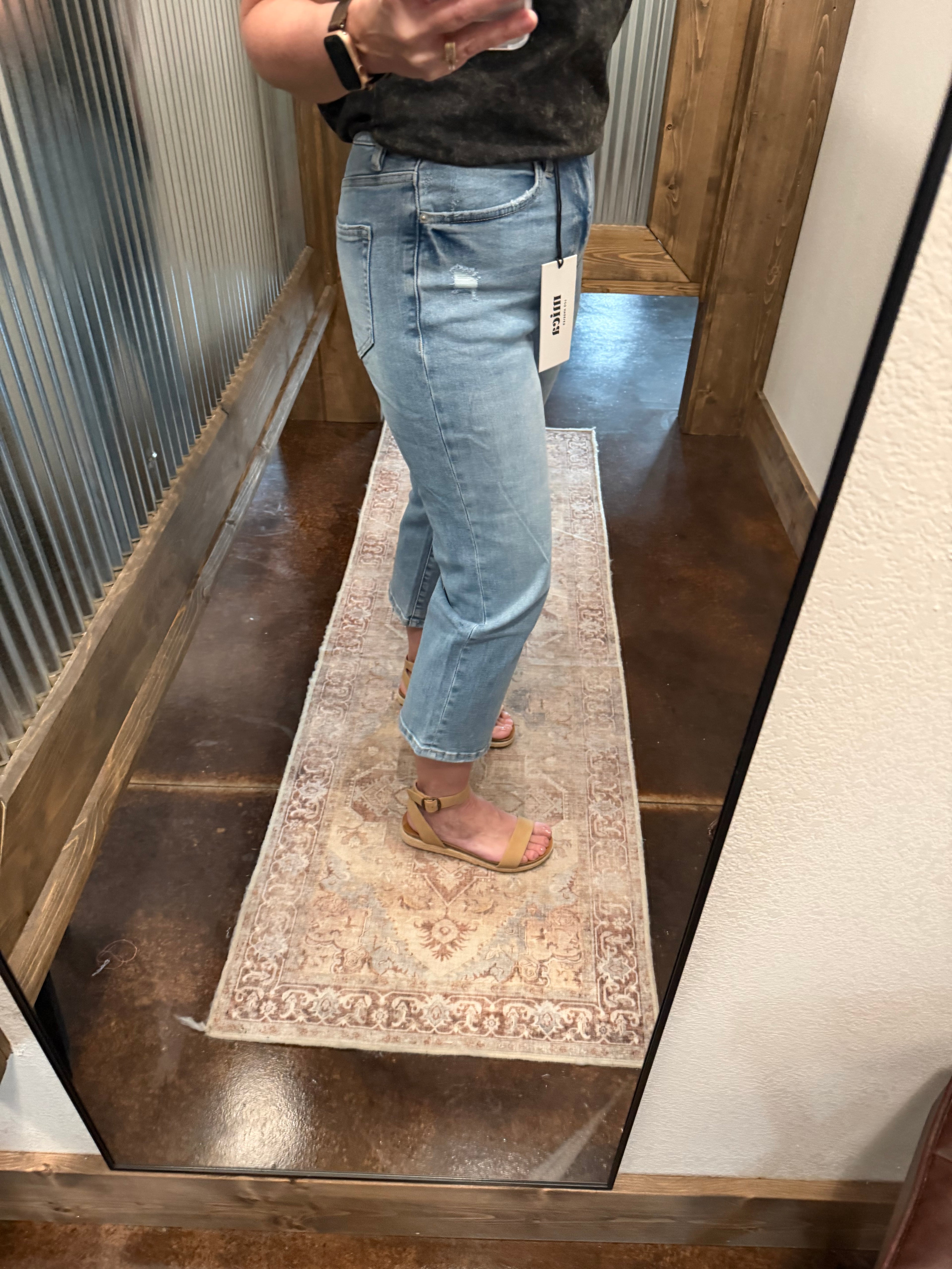 Mica Super High Rise Straight Capri
