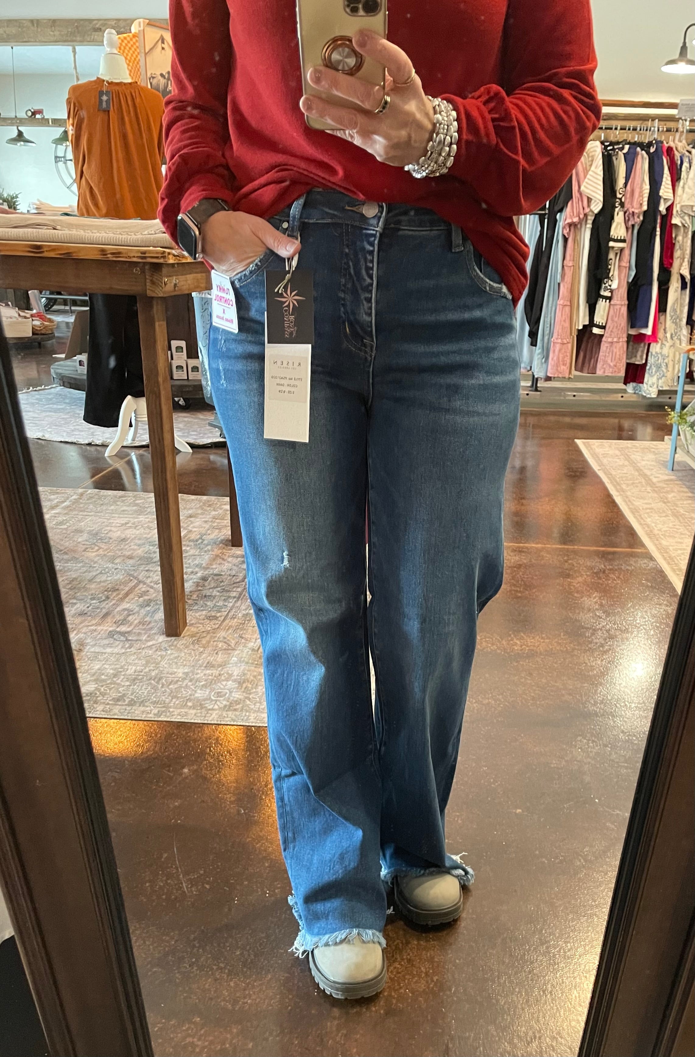 Risen MR Ankle Straight w/ Fray Hem Jeans