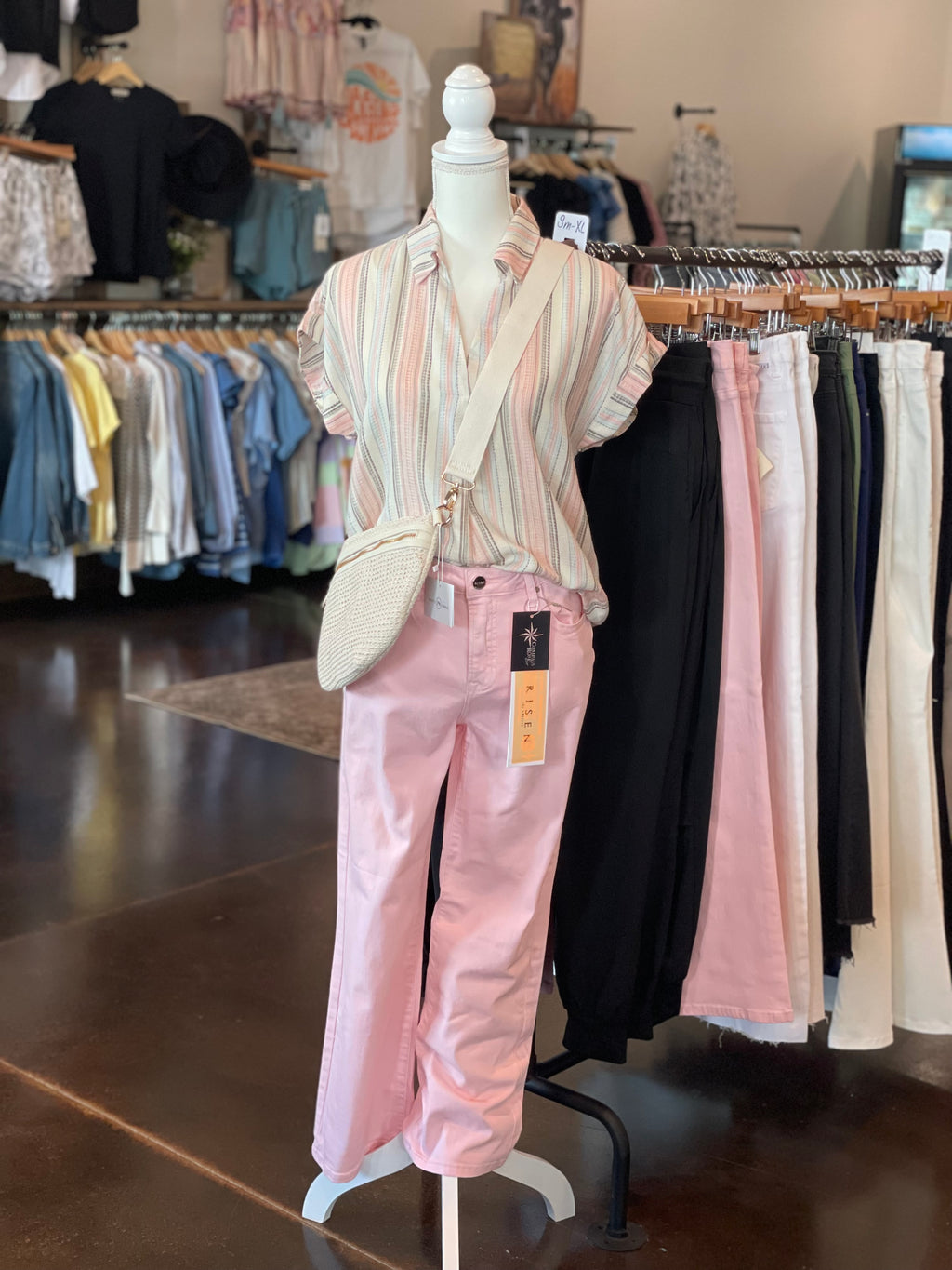 Risen HR Crop Straight Pants