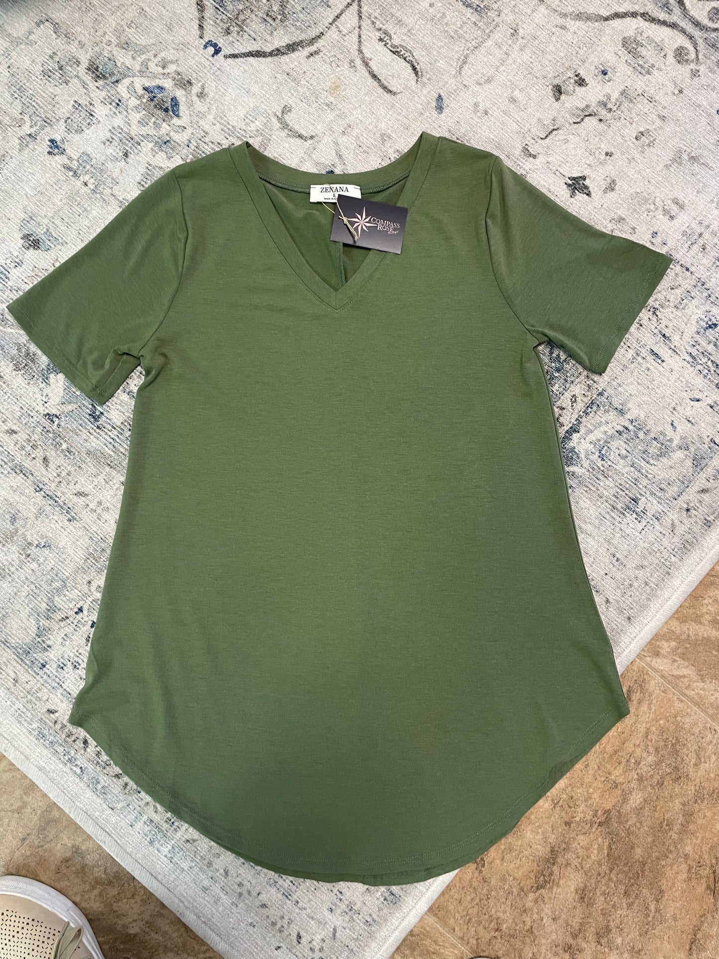 Short Sleeve V-Neck Round Hem Top