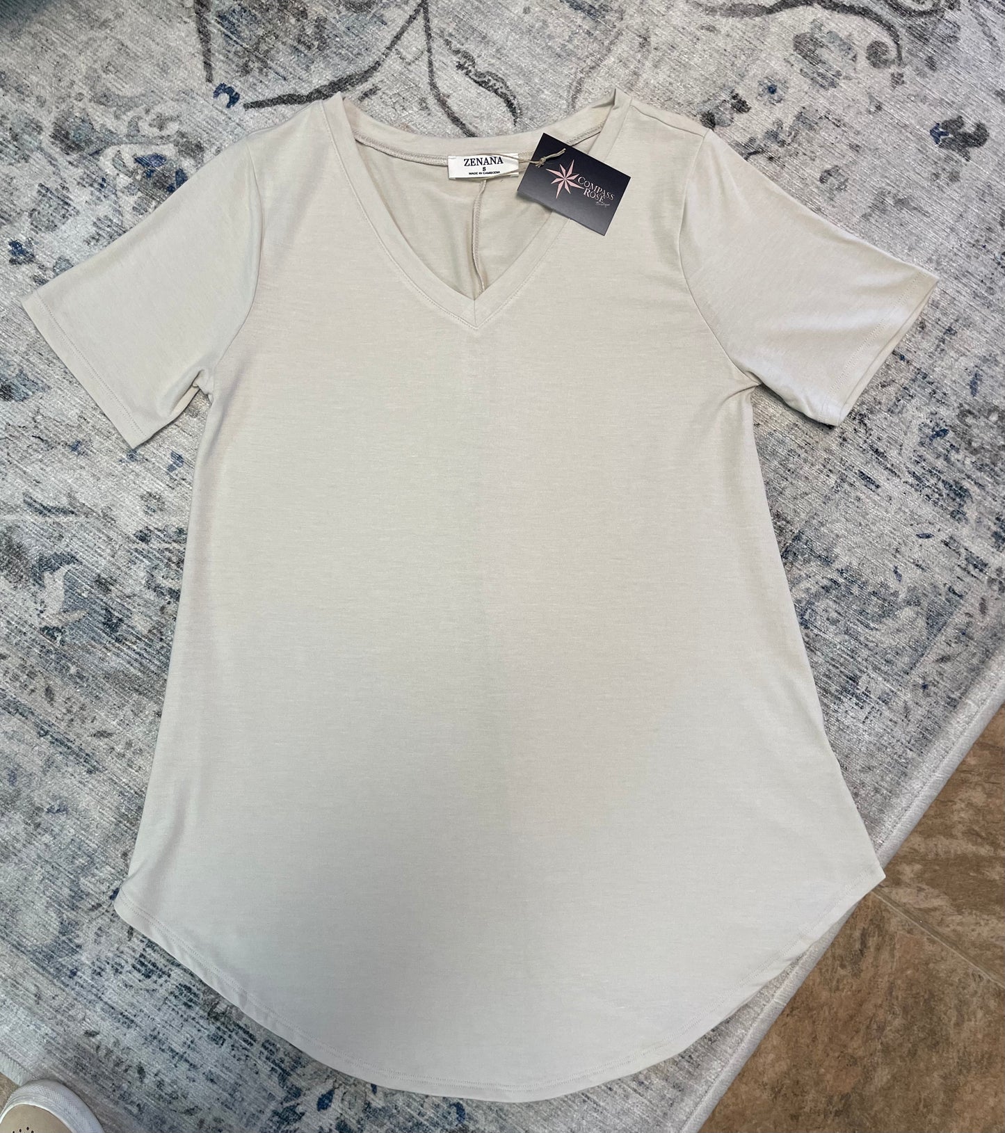 Short Sleeve V-Neck Round Hem Top