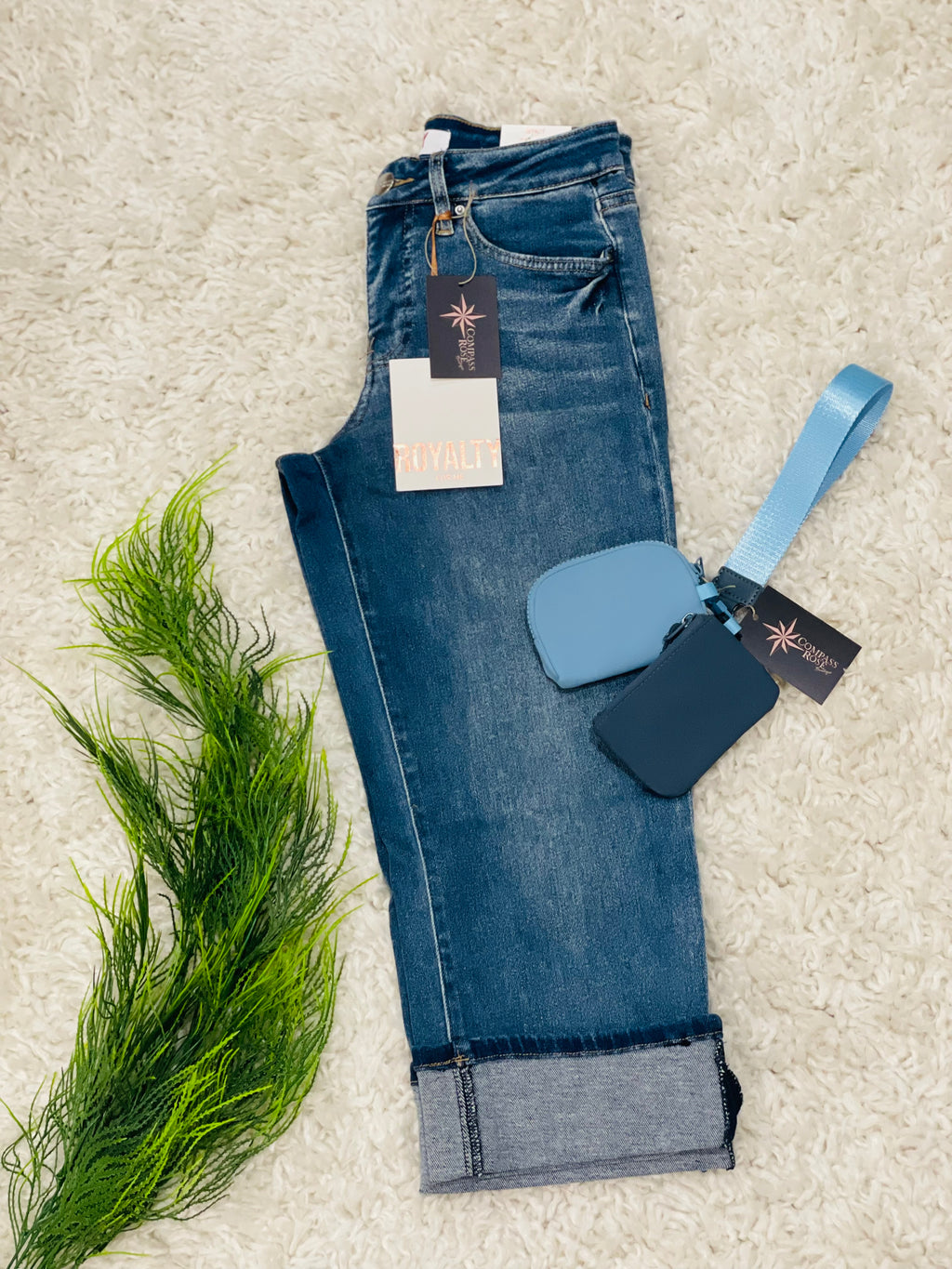 Mid Rise Premium Stretch Essential Cuff Capri