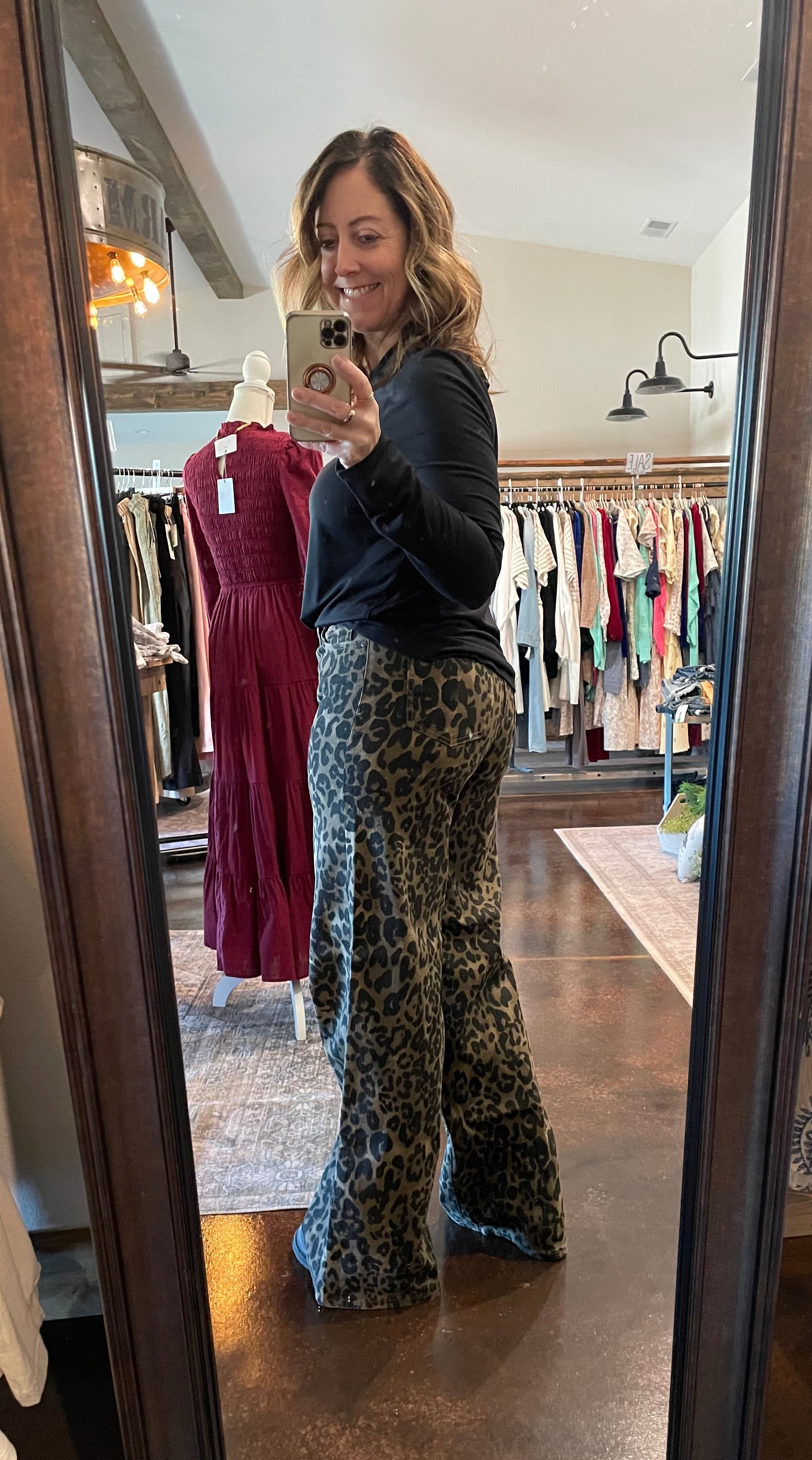 Judy Blue HW Retro Wide Leopard Print