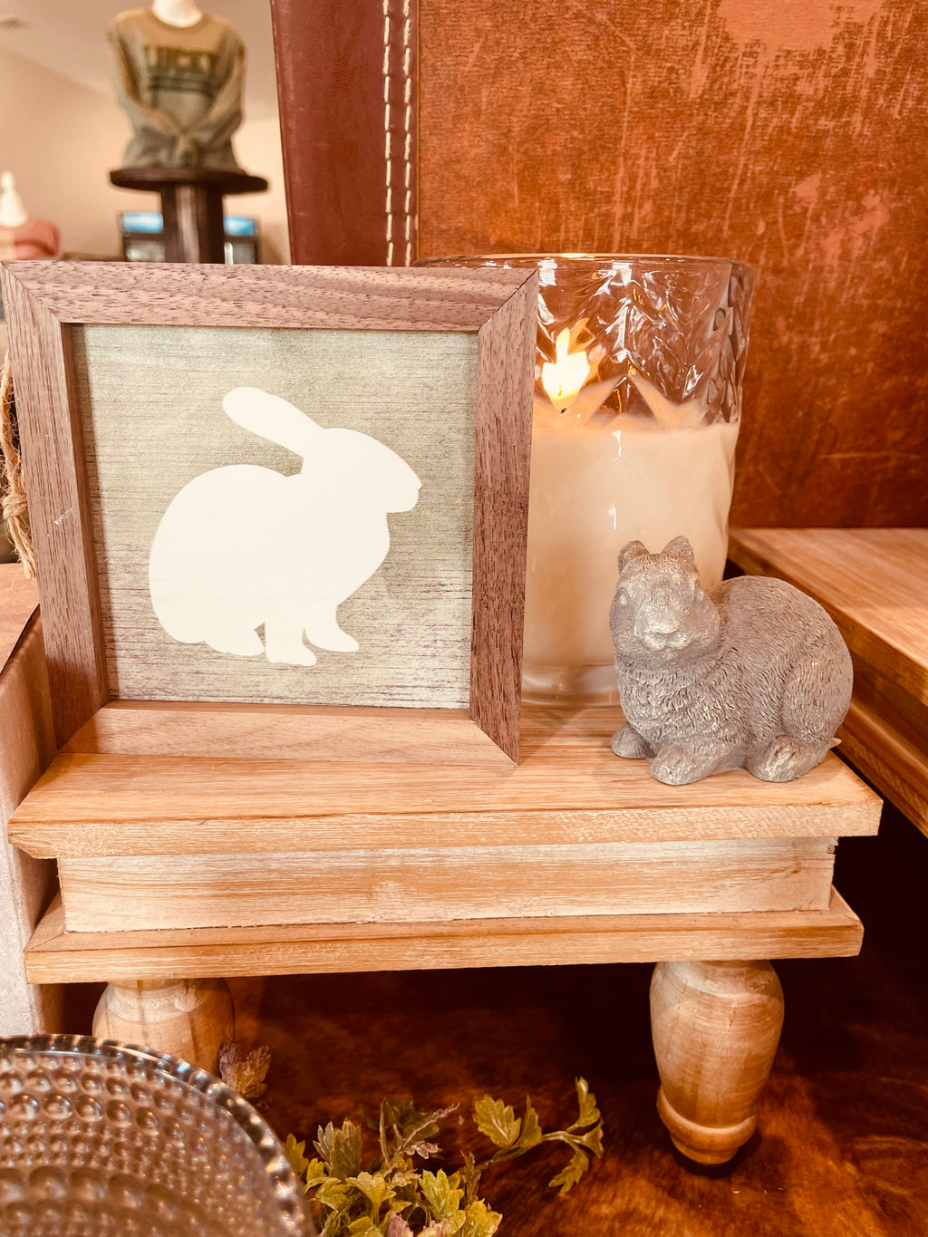Sitting Bunny Green: 4 x 4 x 1