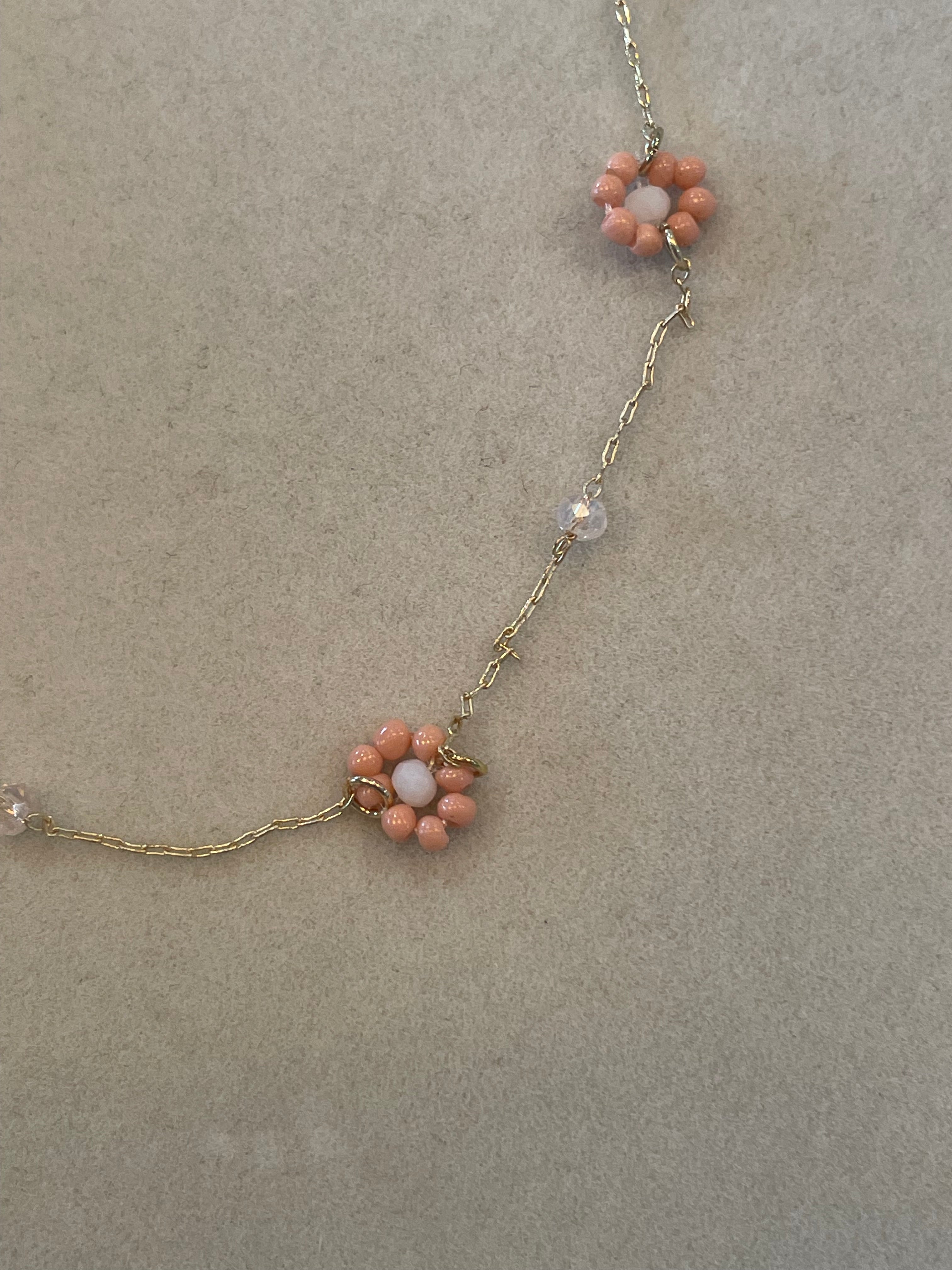 Dainty Flower Necklace