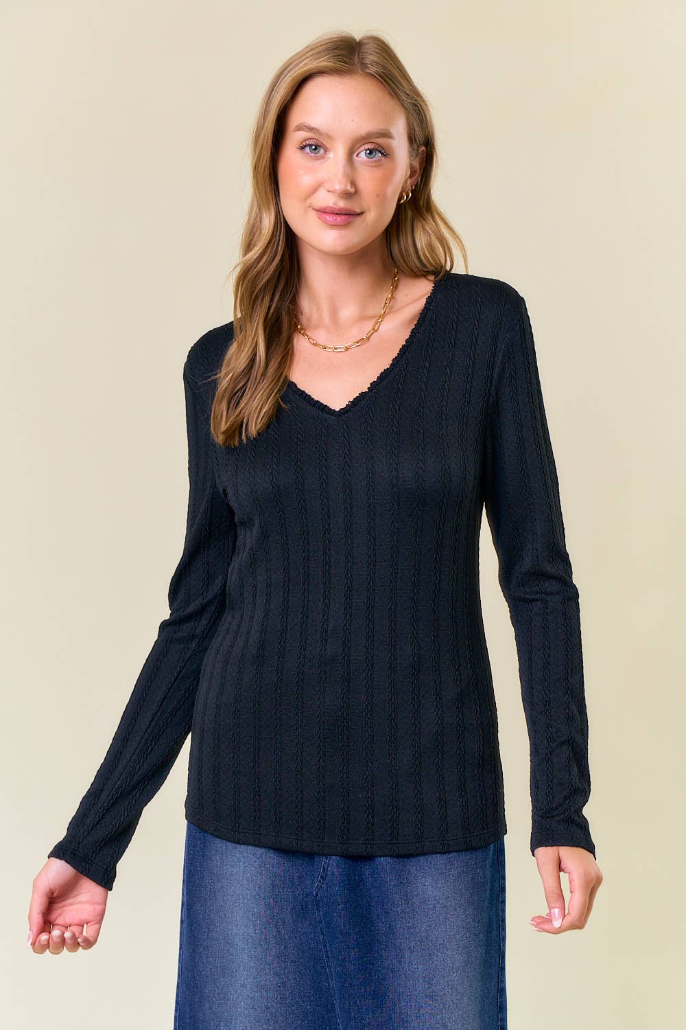 Knit Lace Trimmed V-Neck Long Sleeve Tee