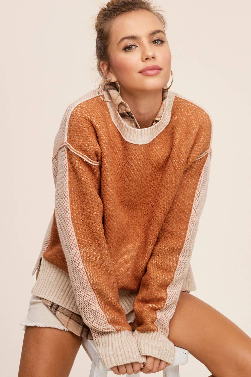 Loose Fit Color Block Textured Round Neck Sweater